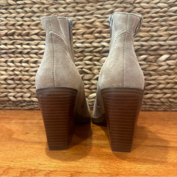 Vince Camuto Suede Booties sz 8.5 Gredile pointed toe suede Booties sz 8.5 - Picture 6 of 7
